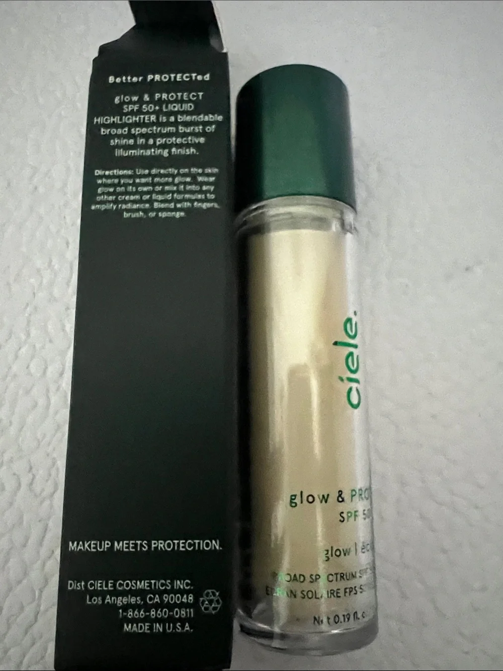 Ciele Glow & Protect - SPF 50 highlighter in color Church